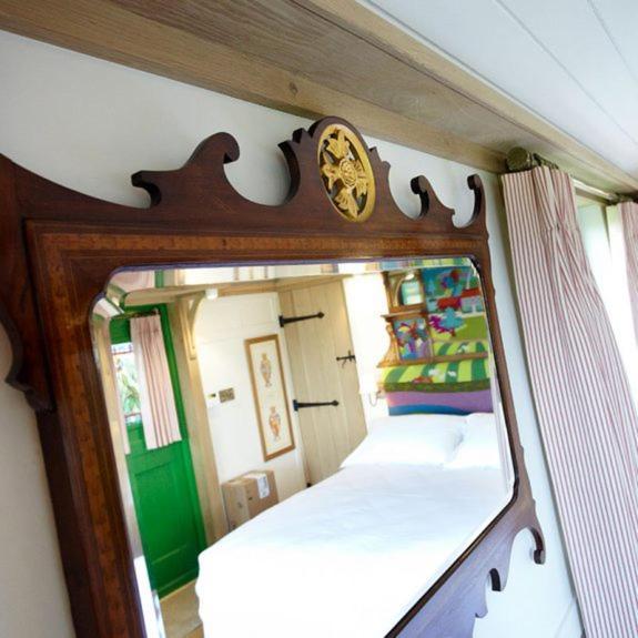 Hornington Manor Luxury Shepherd Huts Йорк Экстерьер фото
