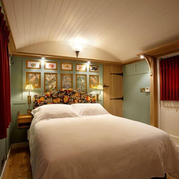 Hornington Manor Luxury Shepherd Huts Йорк Экстерьер фото