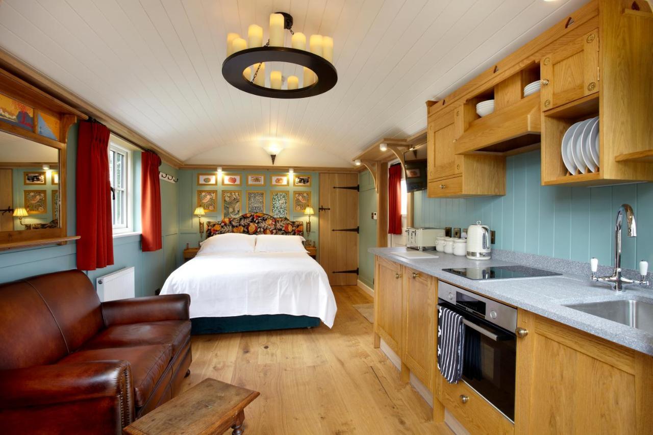Hornington Manor Luxury Shepherd Huts Йорк Экстерьер фото