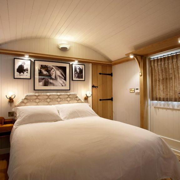 Hornington Manor Luxury Shepherd Huts Йорк Экстерьер фото