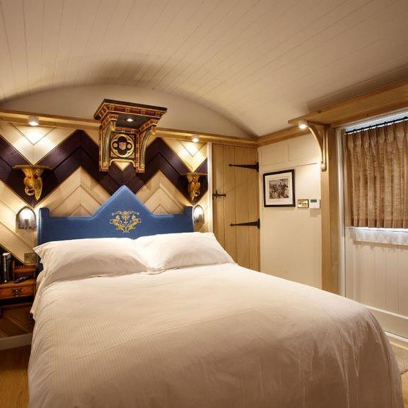 Hornington Manor Luxury Shepherd Huts Йорк Экстерьер фото