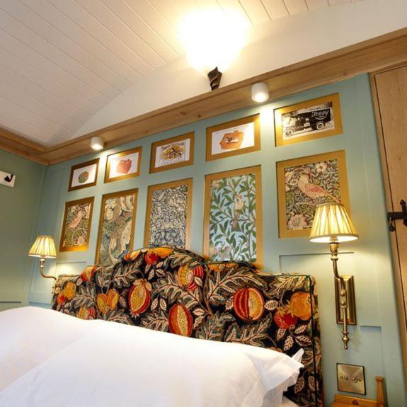 Hornington Manor Luxury Shepherd Huts Йорк Экстерьер фото