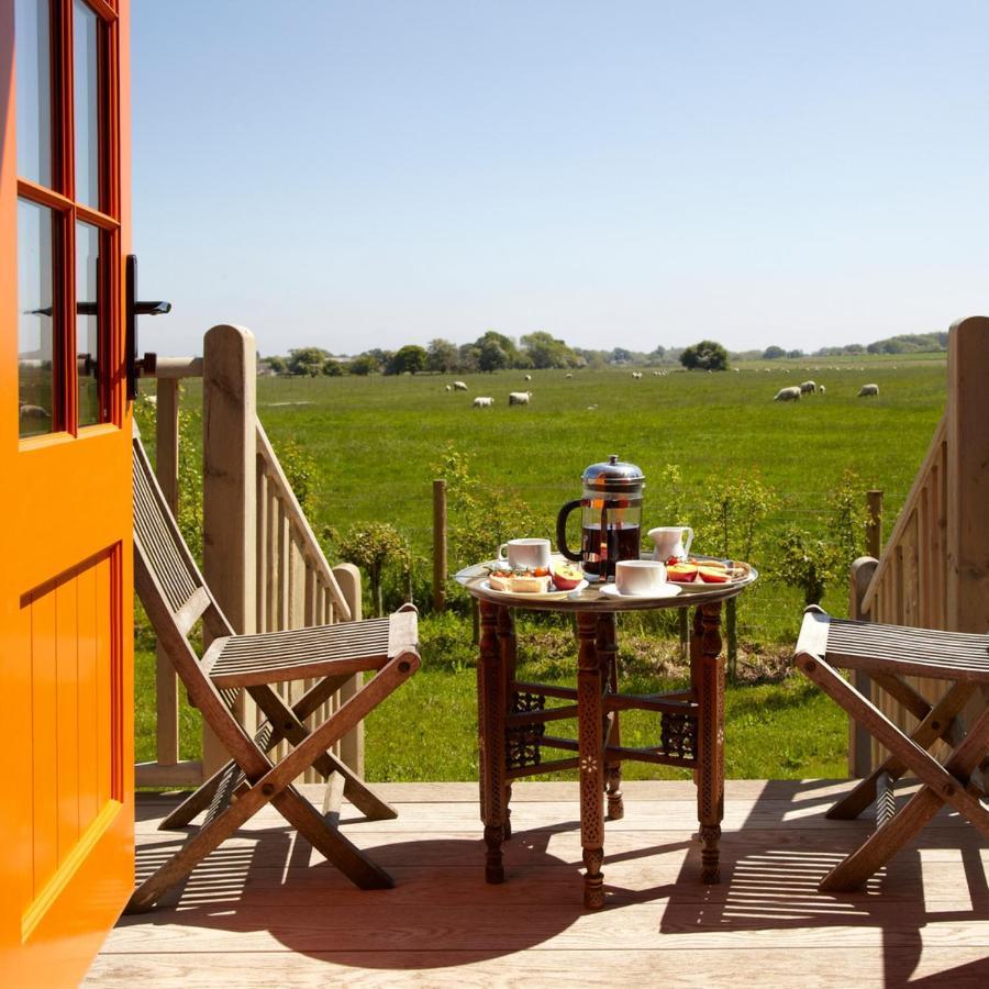 Hornington Manor Luxury Shepherd Huts Йорк Экстерьер фото