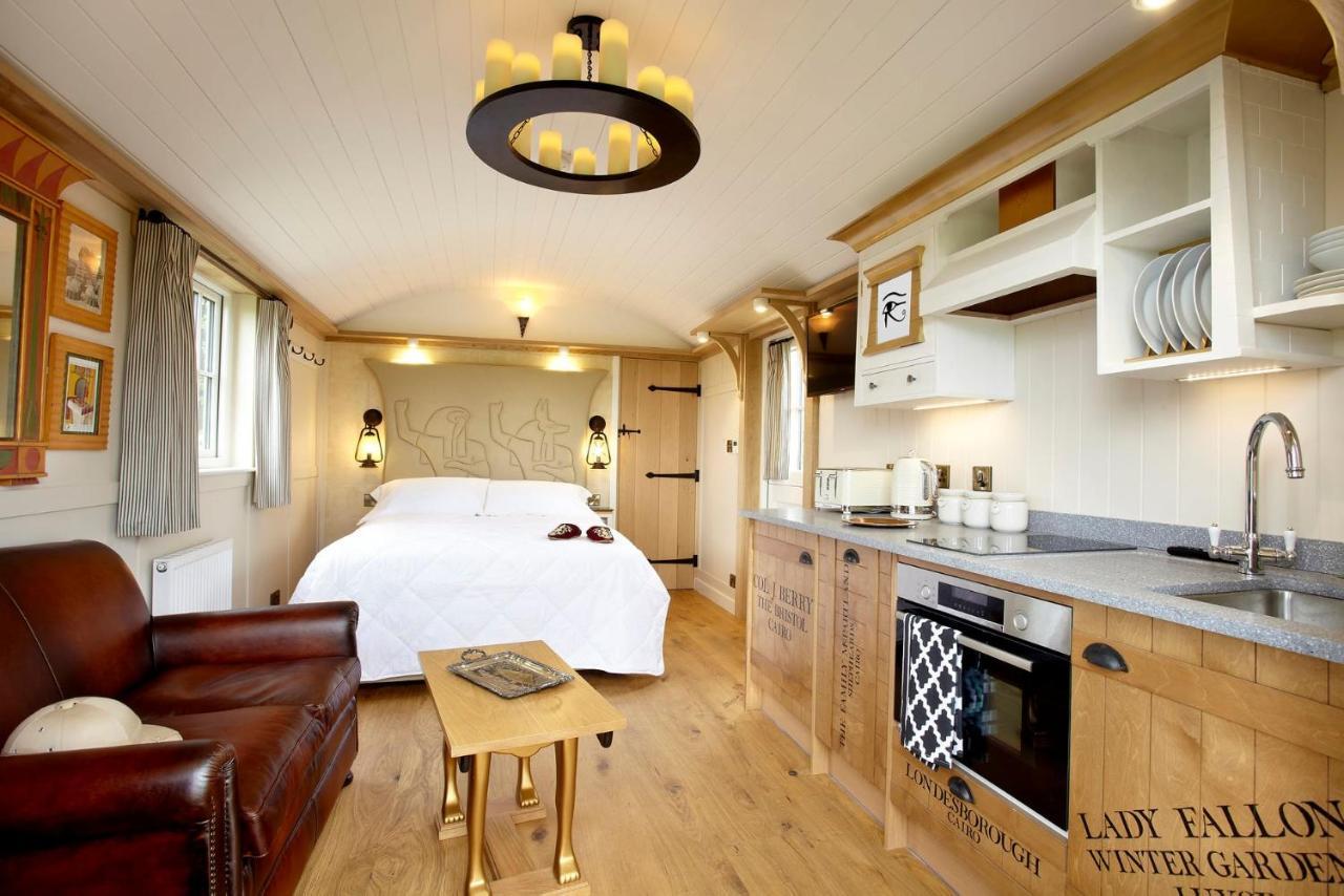 Hornington Manor Luxury Shepherd Huts Йорк Экстерьер фото