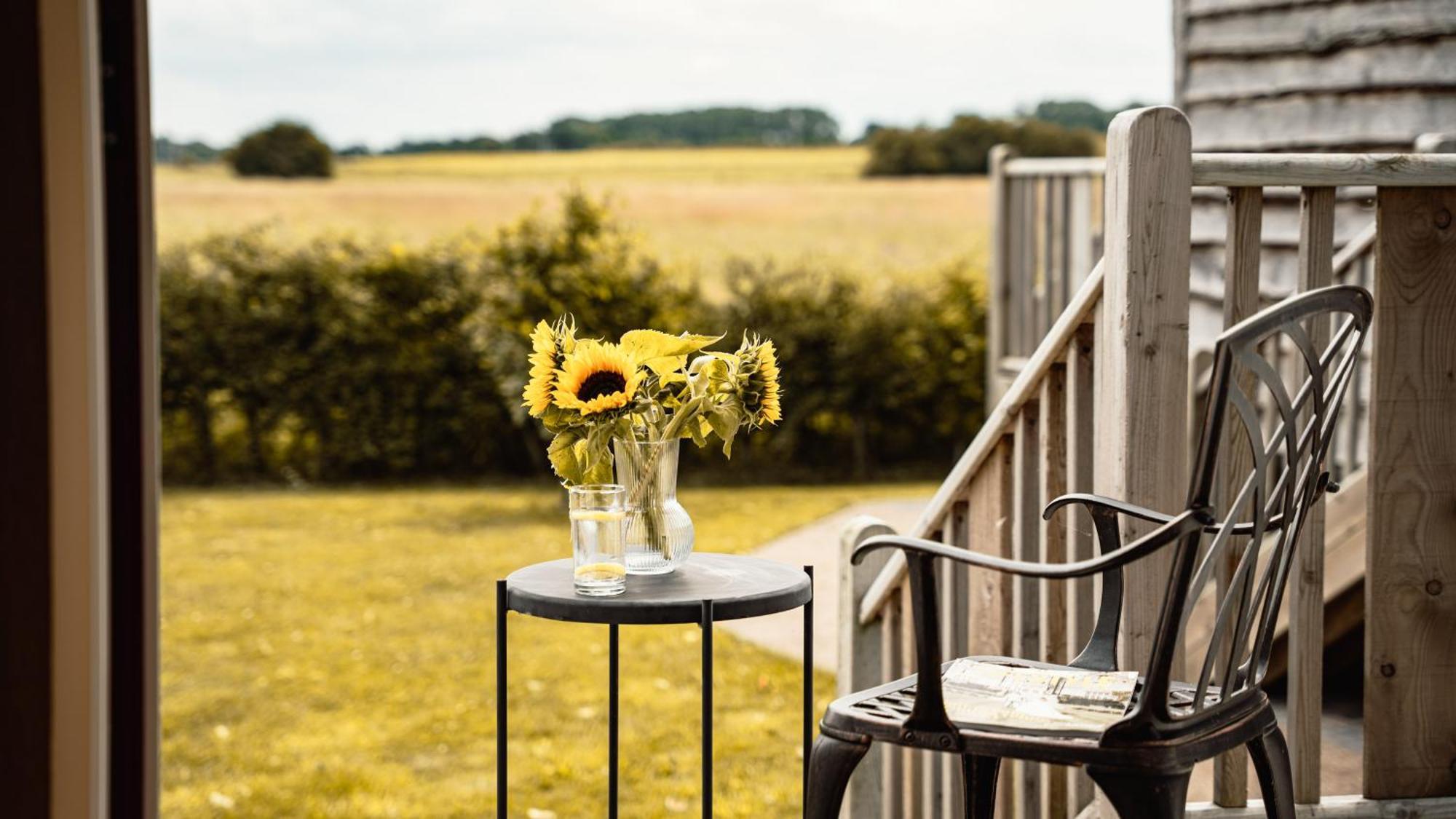 Hornington Manor Luxury Shepherd Huts Йорк Экстерьер фото